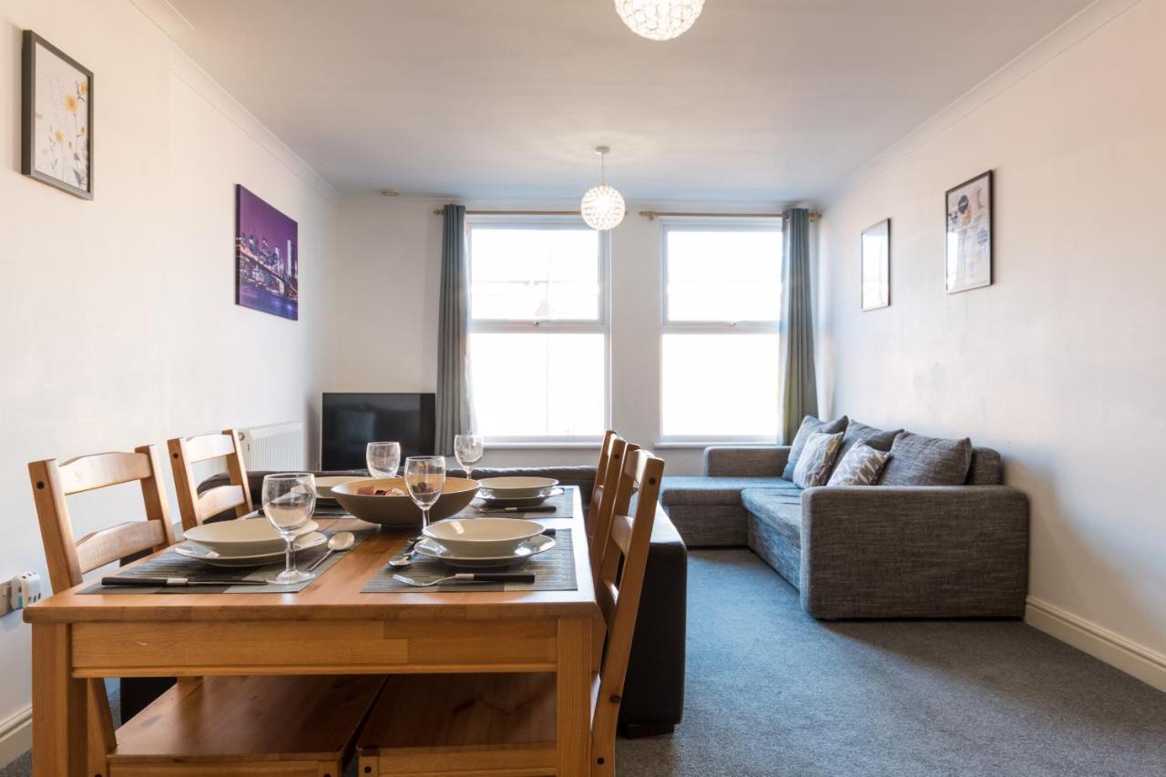 سويندون Old Town Central Apartments المظهر الخارجي الصورة