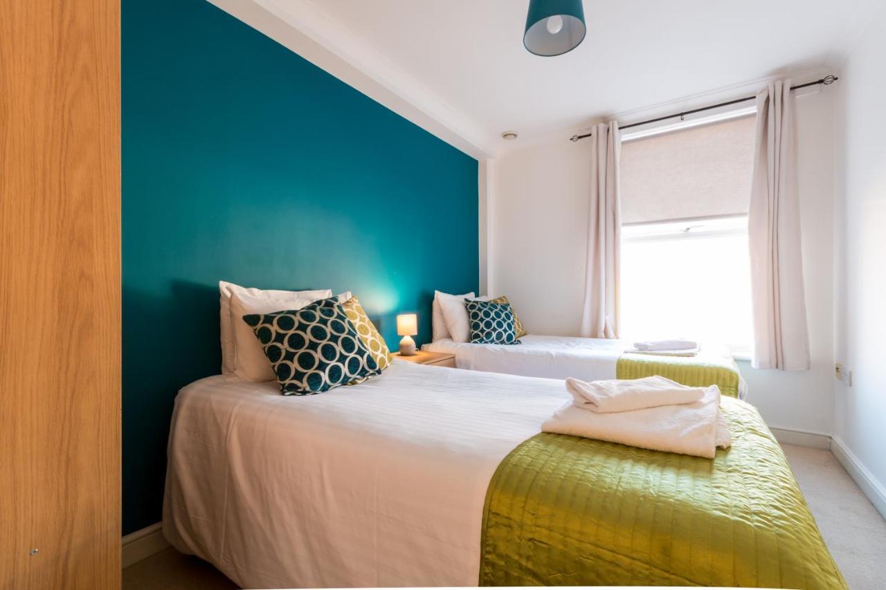 سويندون Old Town Central Apartments المظهر الخارجي الصورة